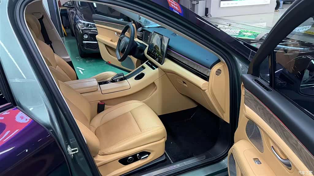 AITO M5, 2022 все фото
