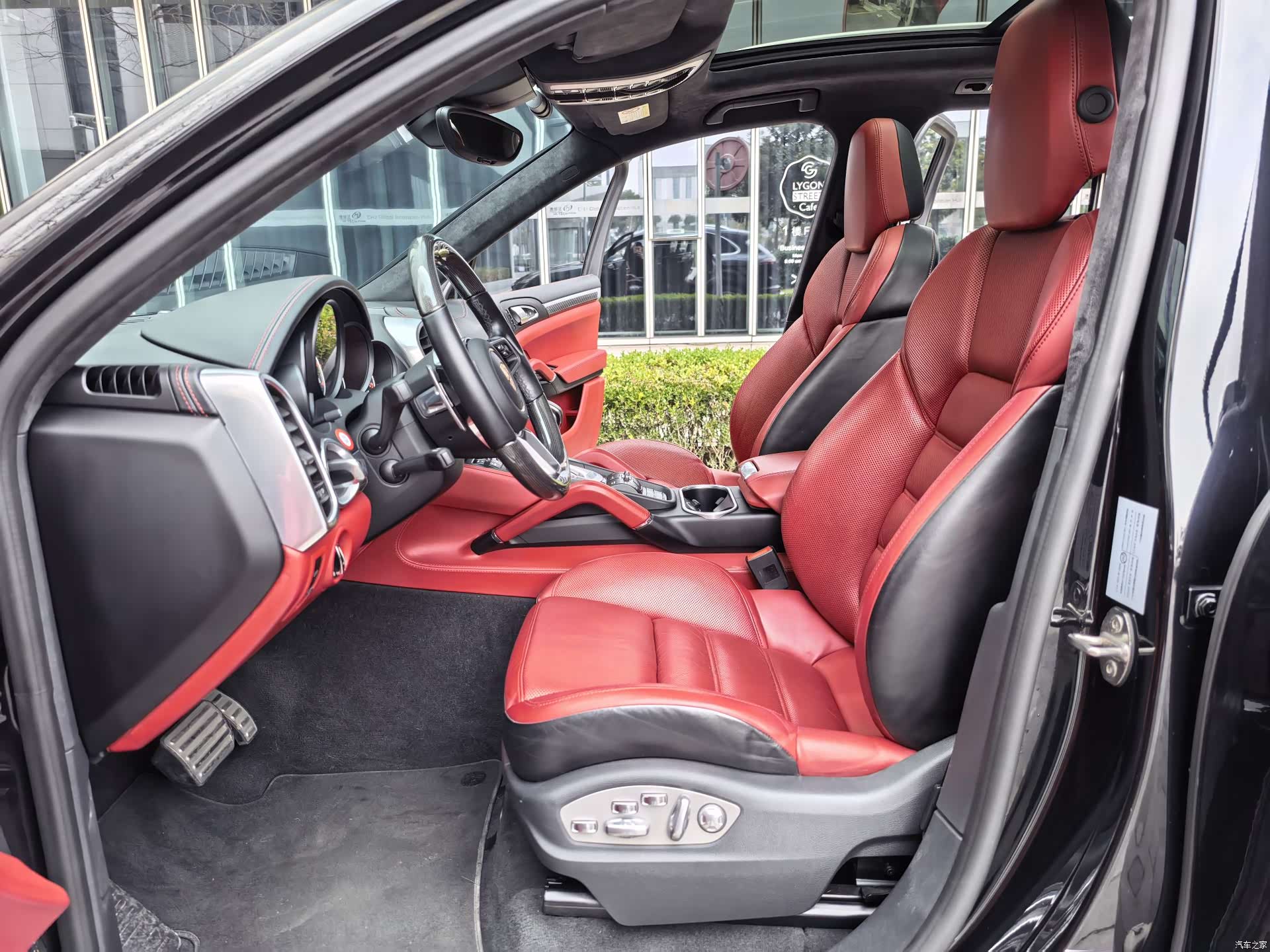 Porsche Cayenne, 2017 15