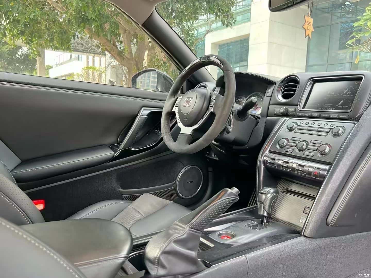 Nissan GT-R, 2013 7