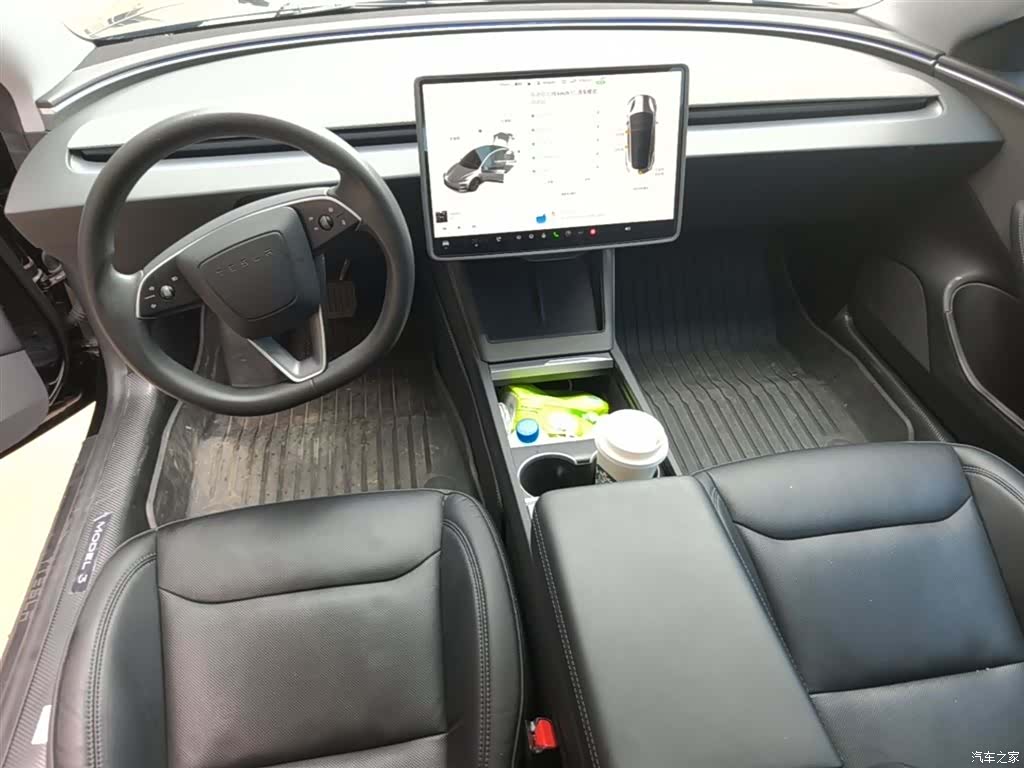 Tesla Model 3, 2023 10