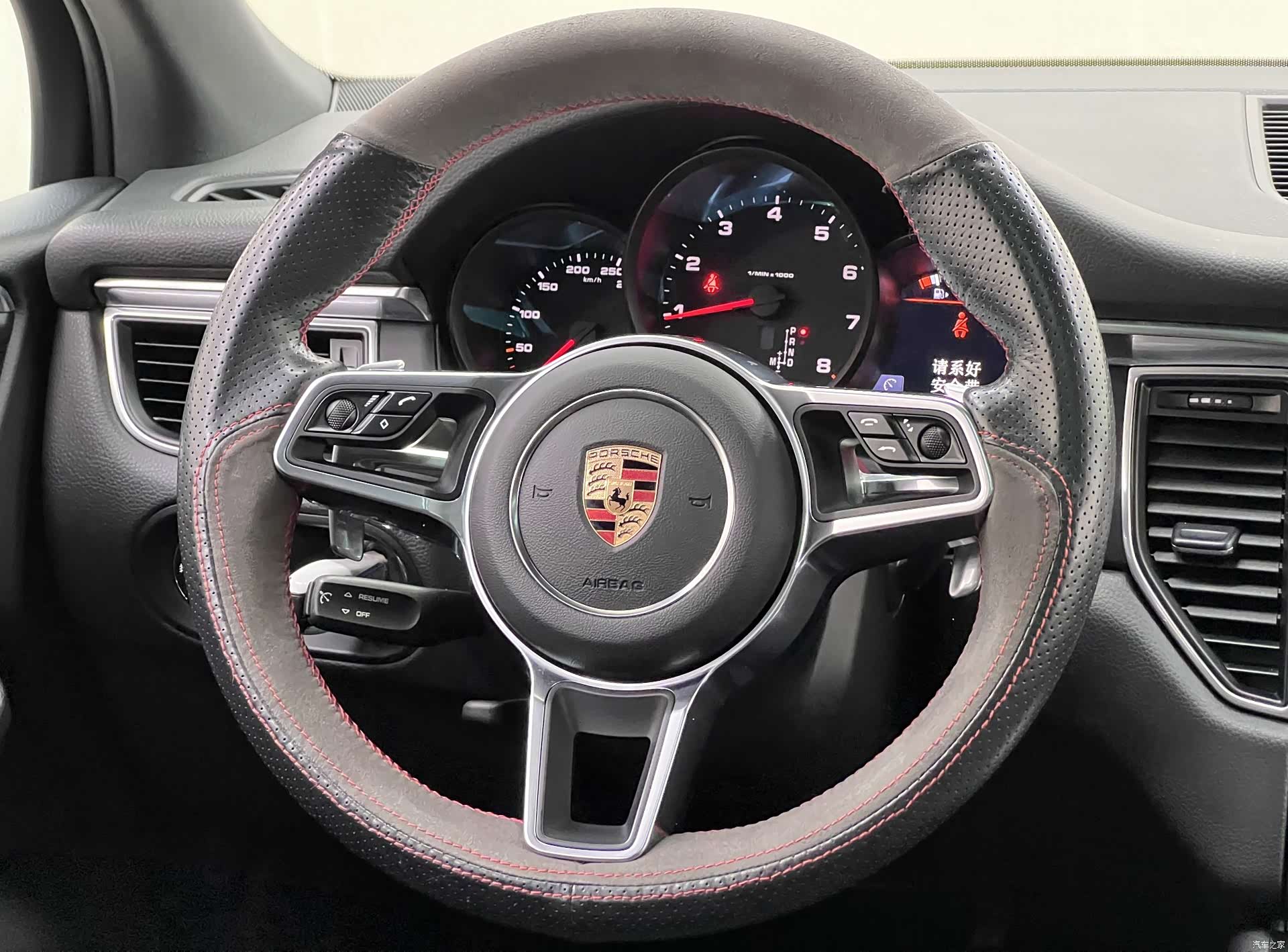 Porsche Macan, 2017 10
