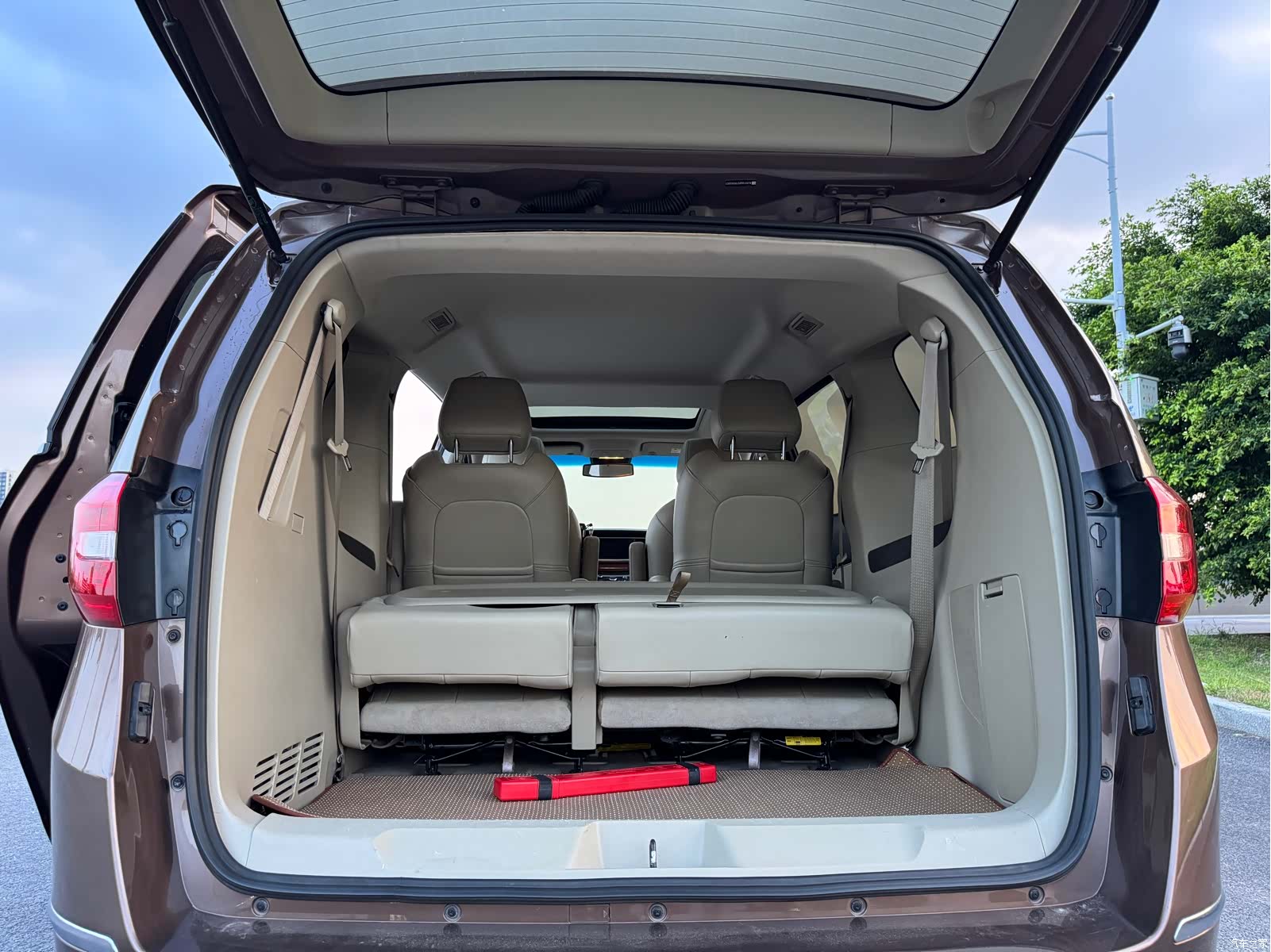Buick GL8, 2019 21