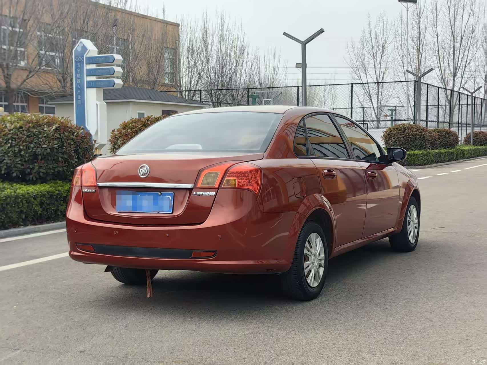 Buick 1.6LX-AT, 2012 6