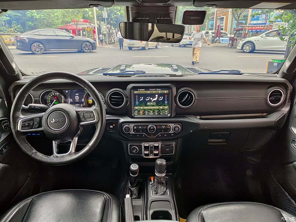 Jeep Wrangler, 2023 10