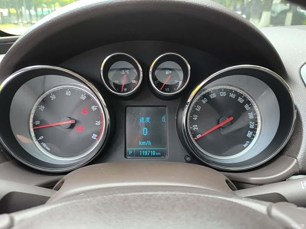 Buick Regal, 2015 12