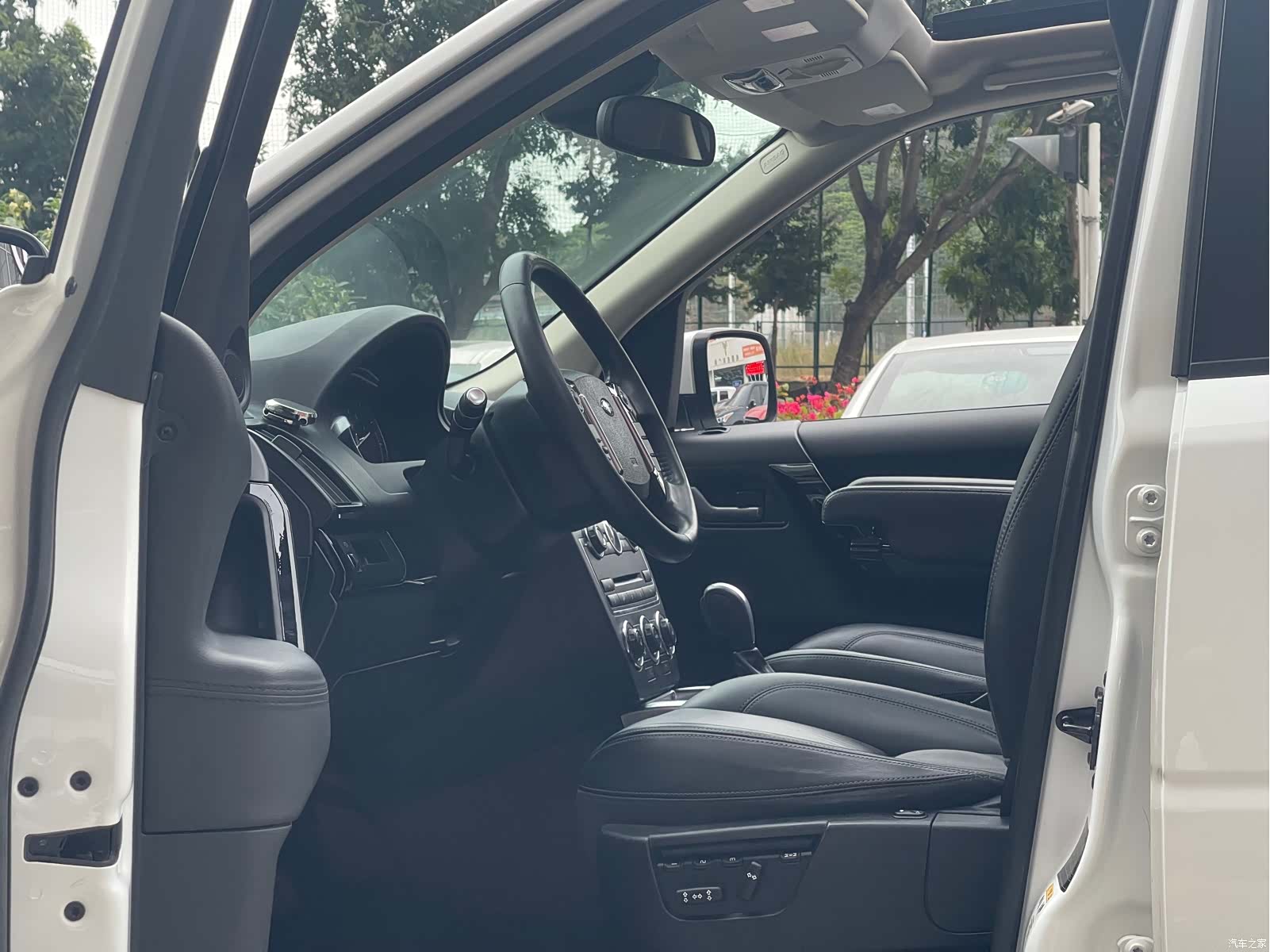 Land Rover Si4, 2013 16