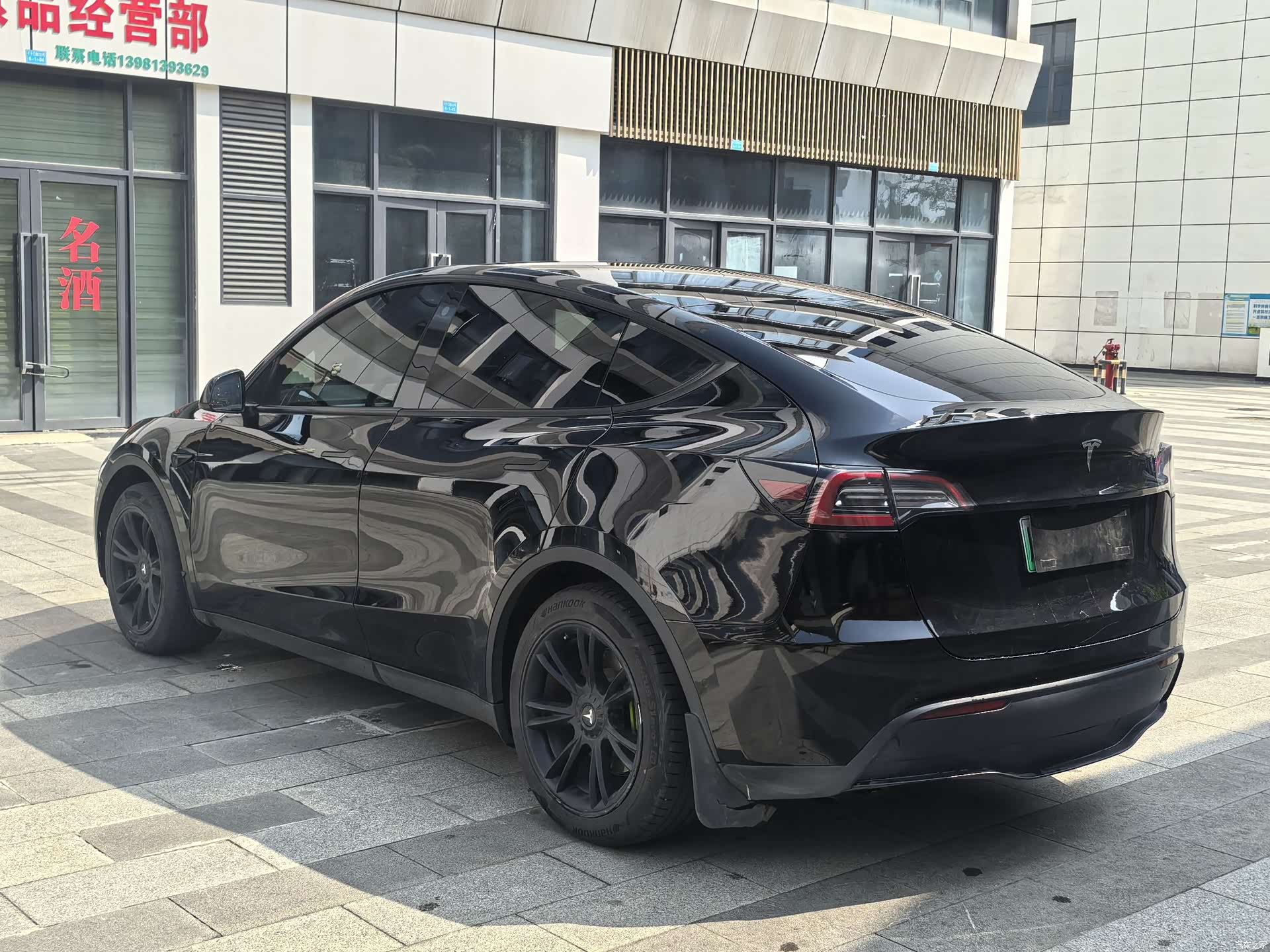 Tesla Model Y, 2021 все фото