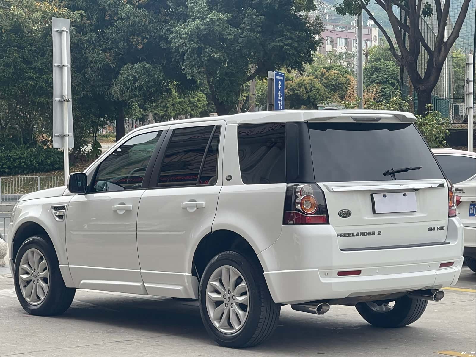 Land Rover Si4, 2013 6