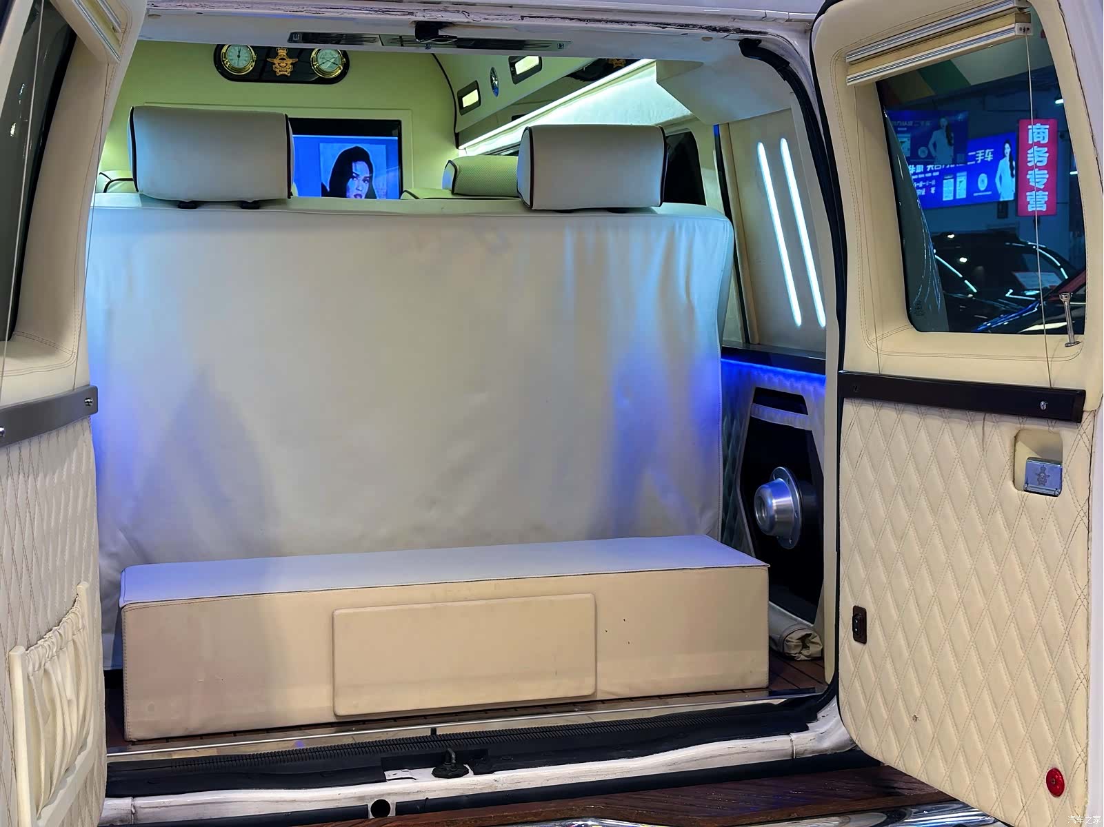 Ford E350, 2014 7