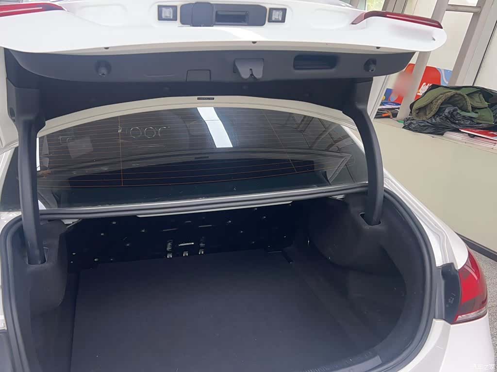 Mercedes-Benz A-Class, 2022 15
