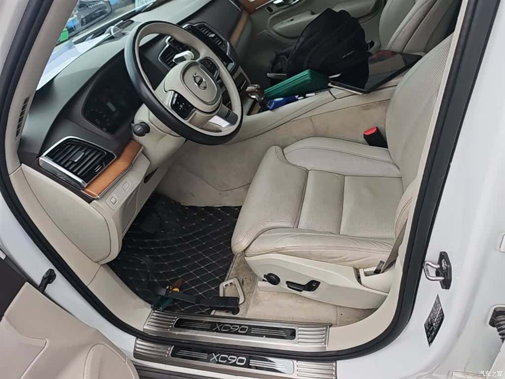Volvo XC90, 2015 15