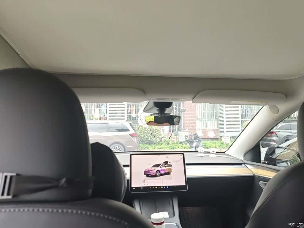 Tesla Model Y, 2022 9