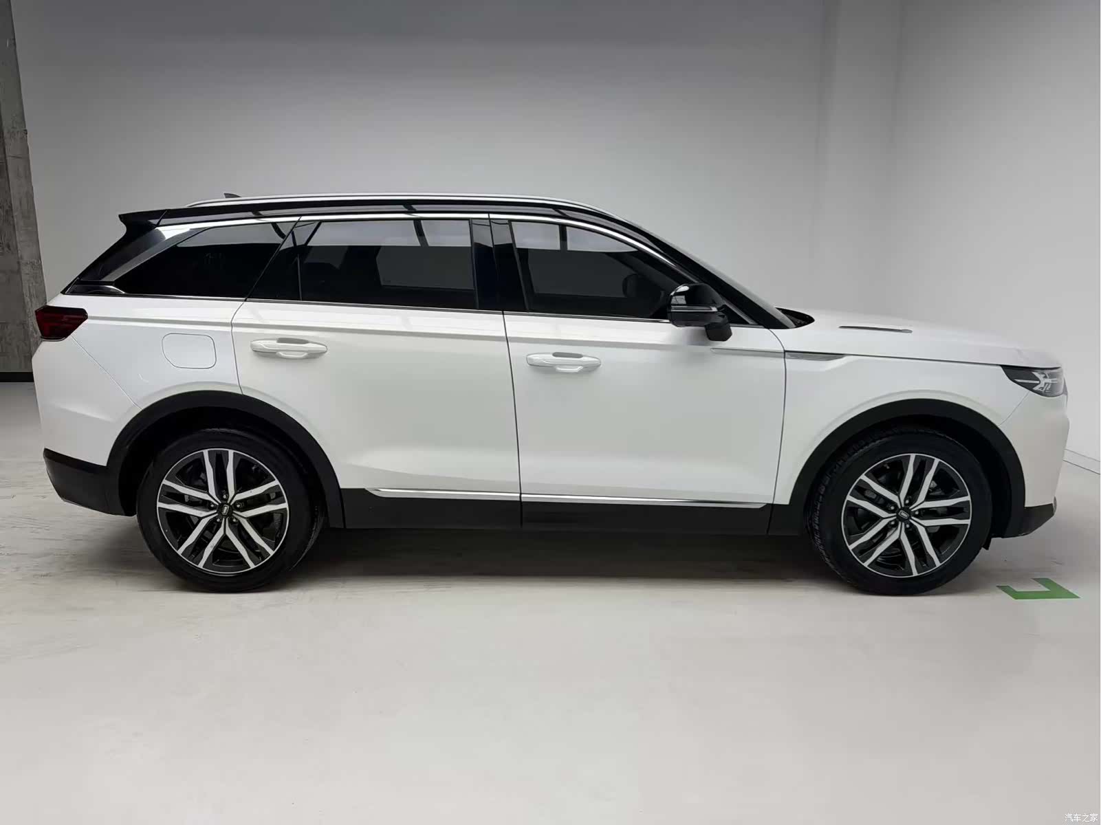 Bestune T99, 2022 7