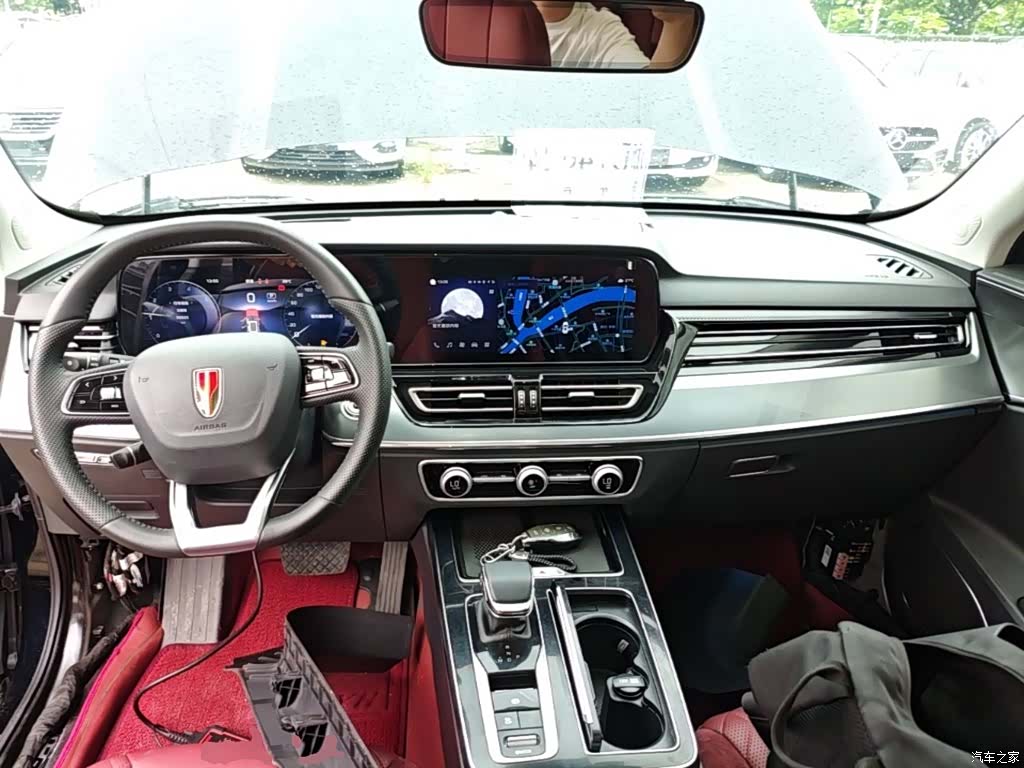 Hongqi HS5, 2024 10