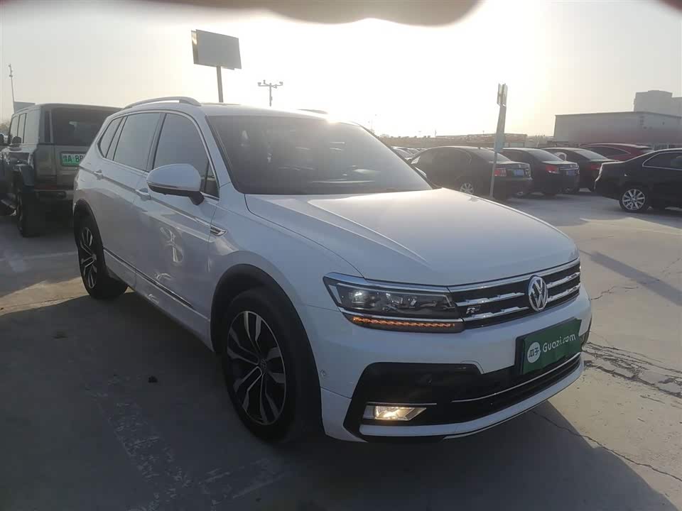 Volkswagen Tiguan L