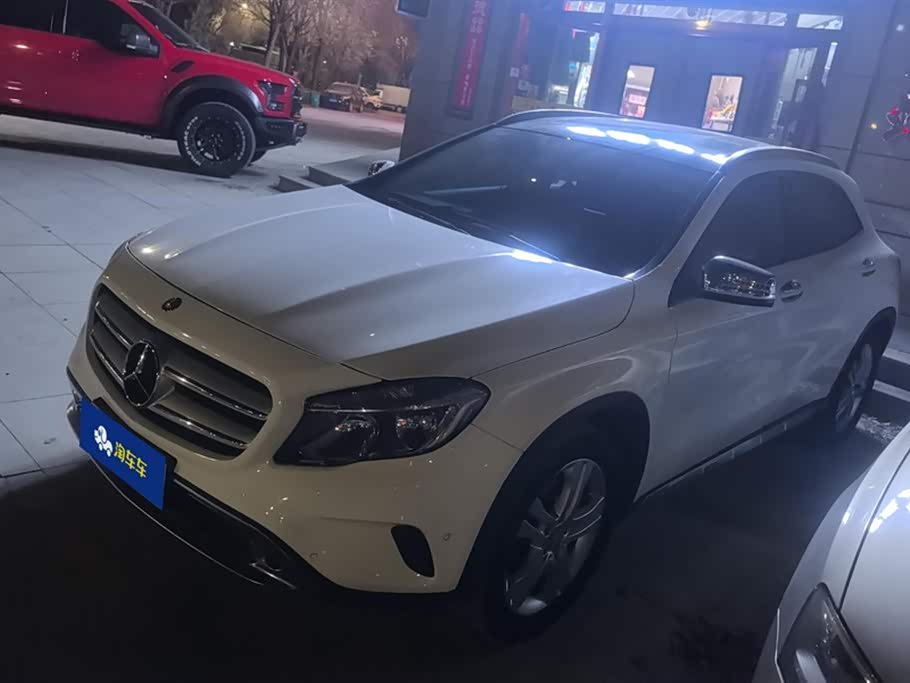Mercedes-Benz GLA