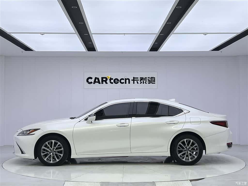 Lexus ES, 2024 8