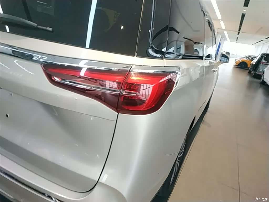 Buick GL8, 2021 8