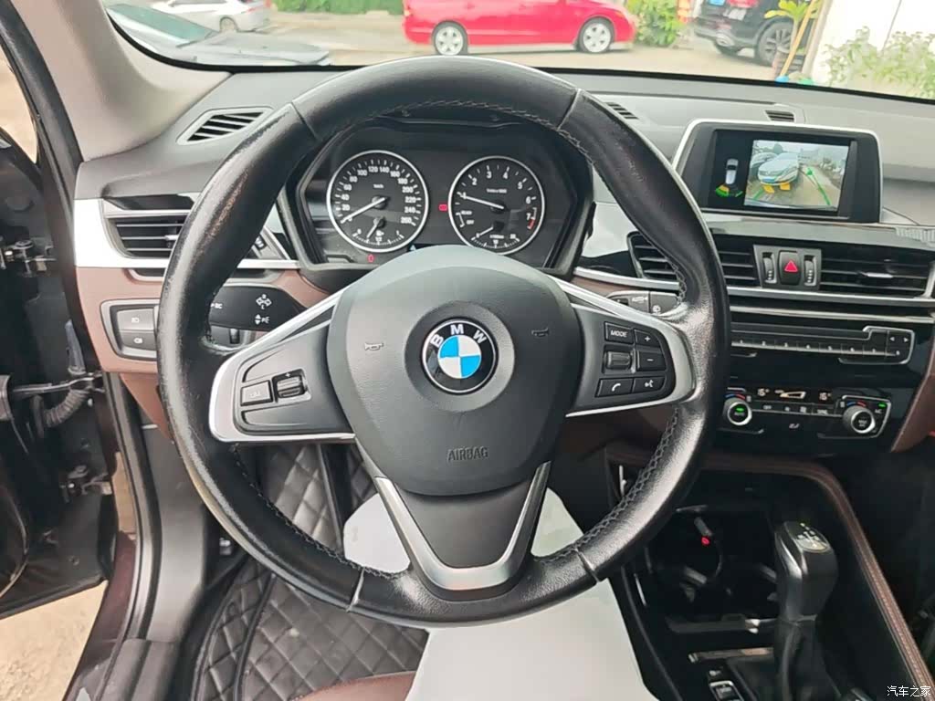 BMW X1, 2018 11