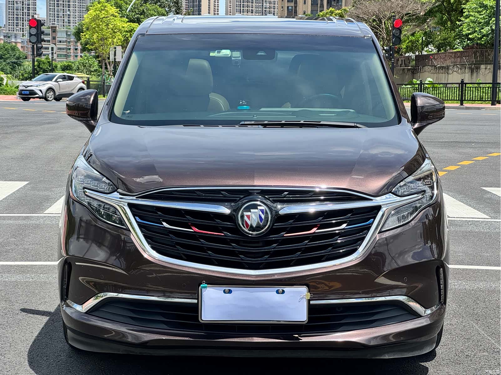 Buick GL8, 2021 2
