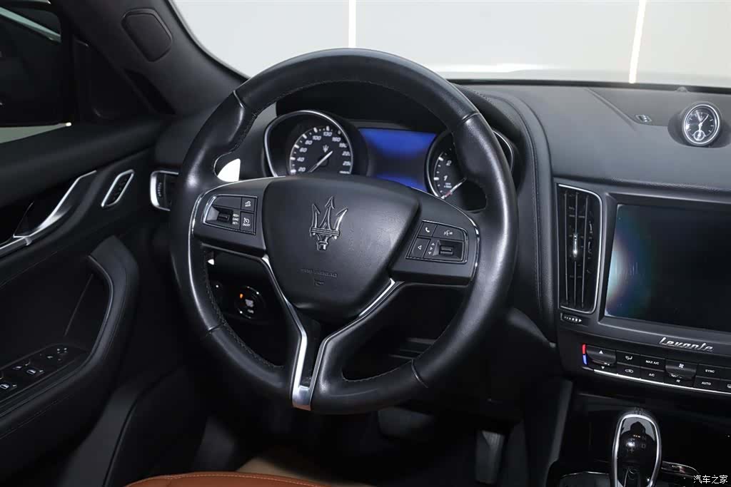 Maserati Levante, 2018 27
