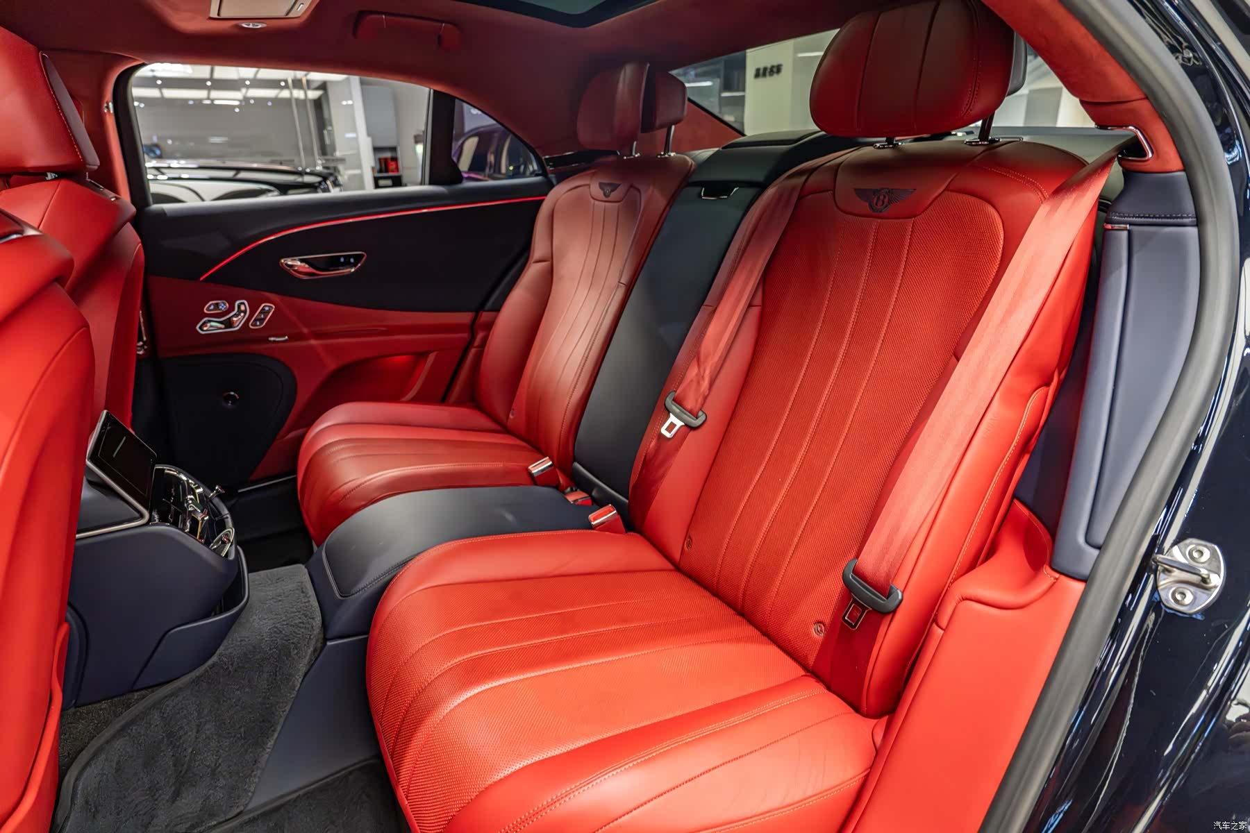 Bentley Flying Spur, 2021 11