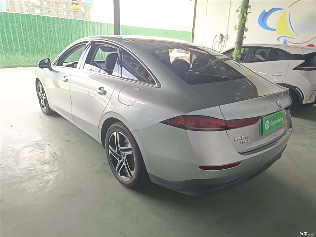 Roewe D7, 2023 все фото