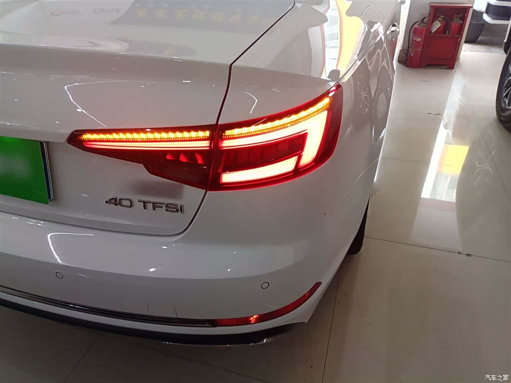Audi A4L, 2019 8
