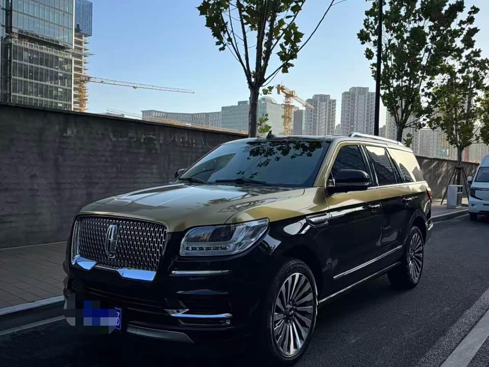 Lincoln Navigator