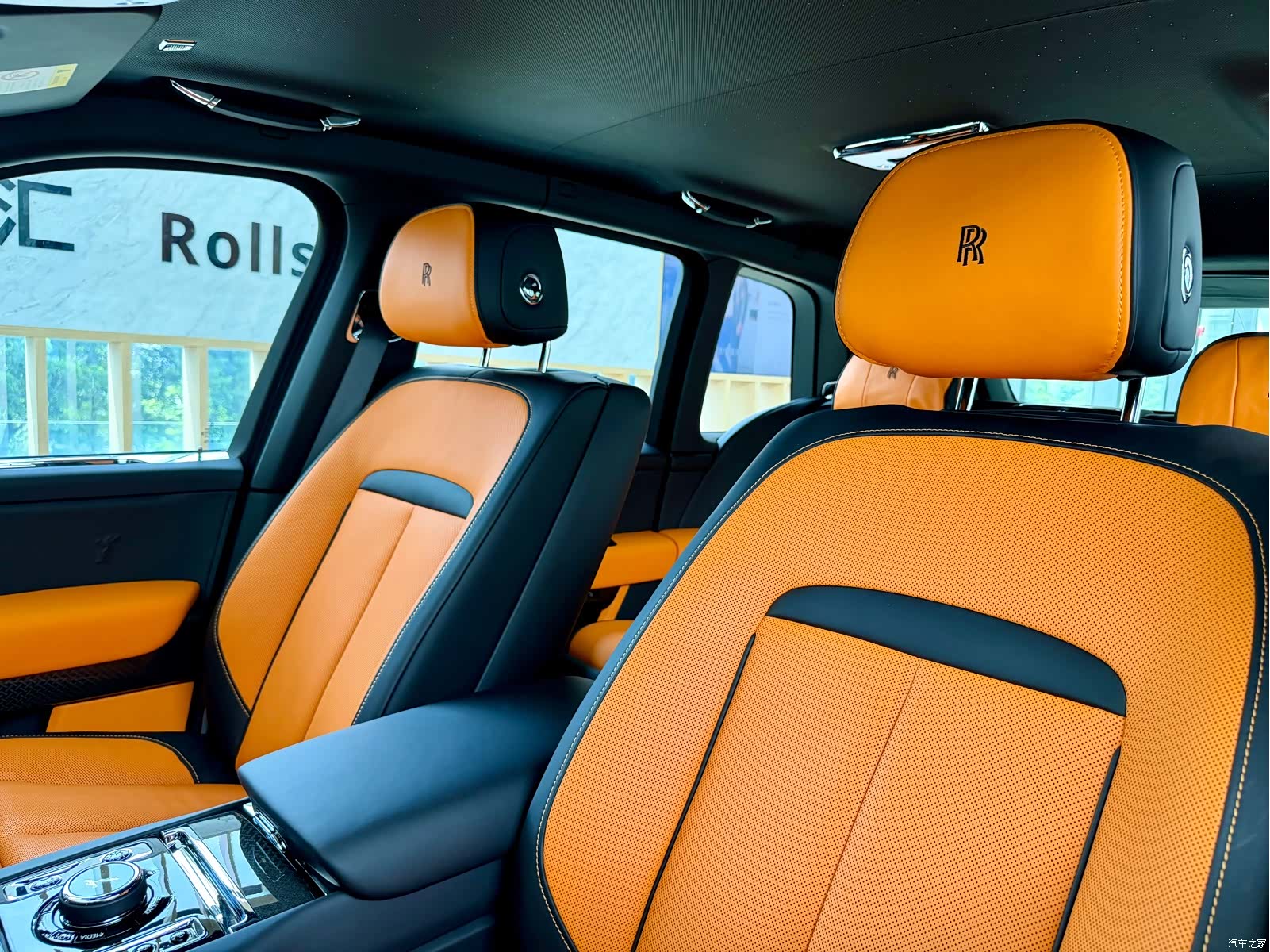 Rolls-Royce Cullinan, 2023 7