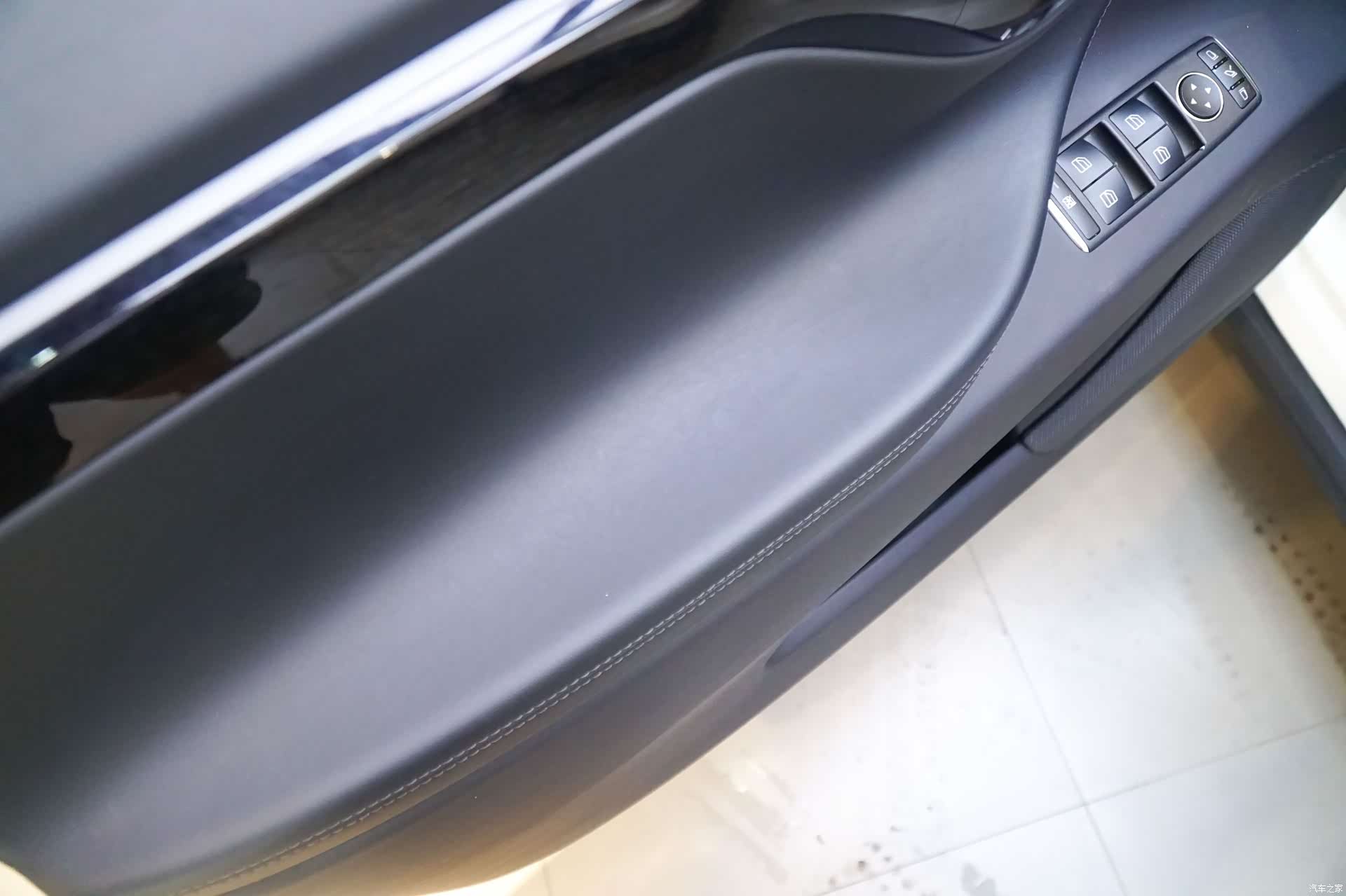 Tesla Model X, 2019 18
