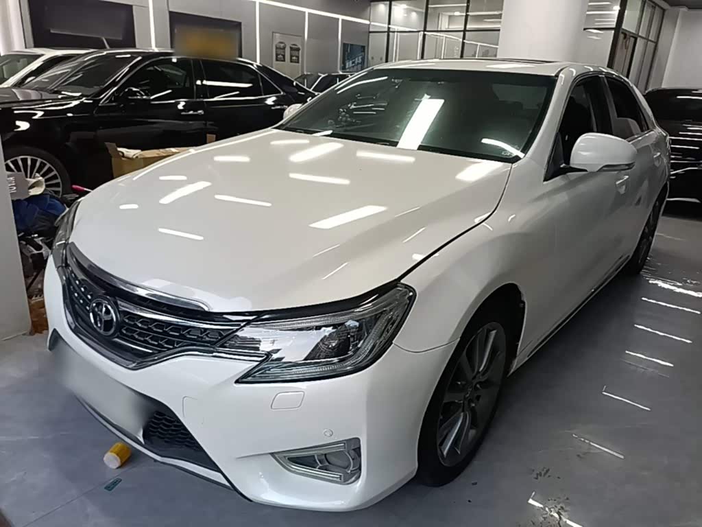 Toyota Reiz