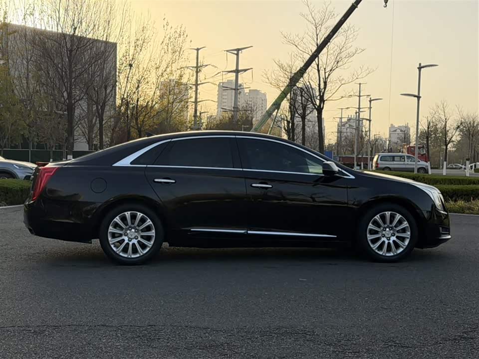 Cadillac XTS