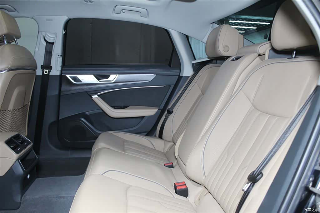 Audi A6L, 2022 8