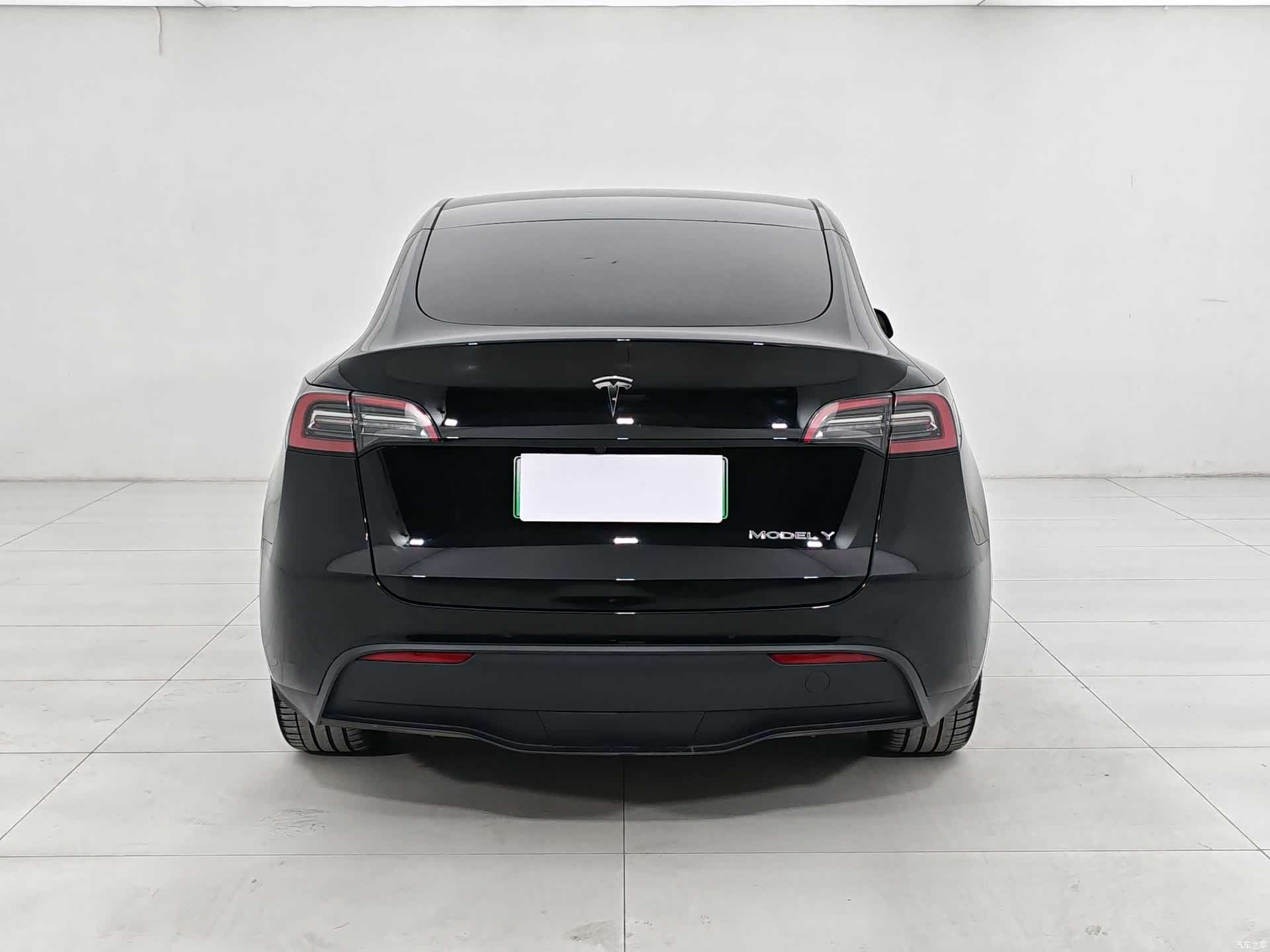 Tesla Model Y, 2023 все фото