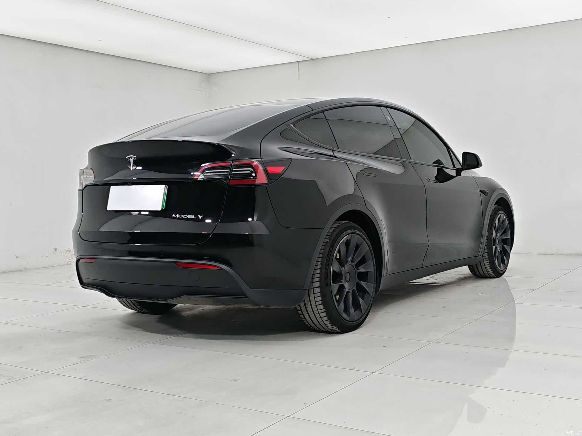 Tesla Model Y, 2023 6