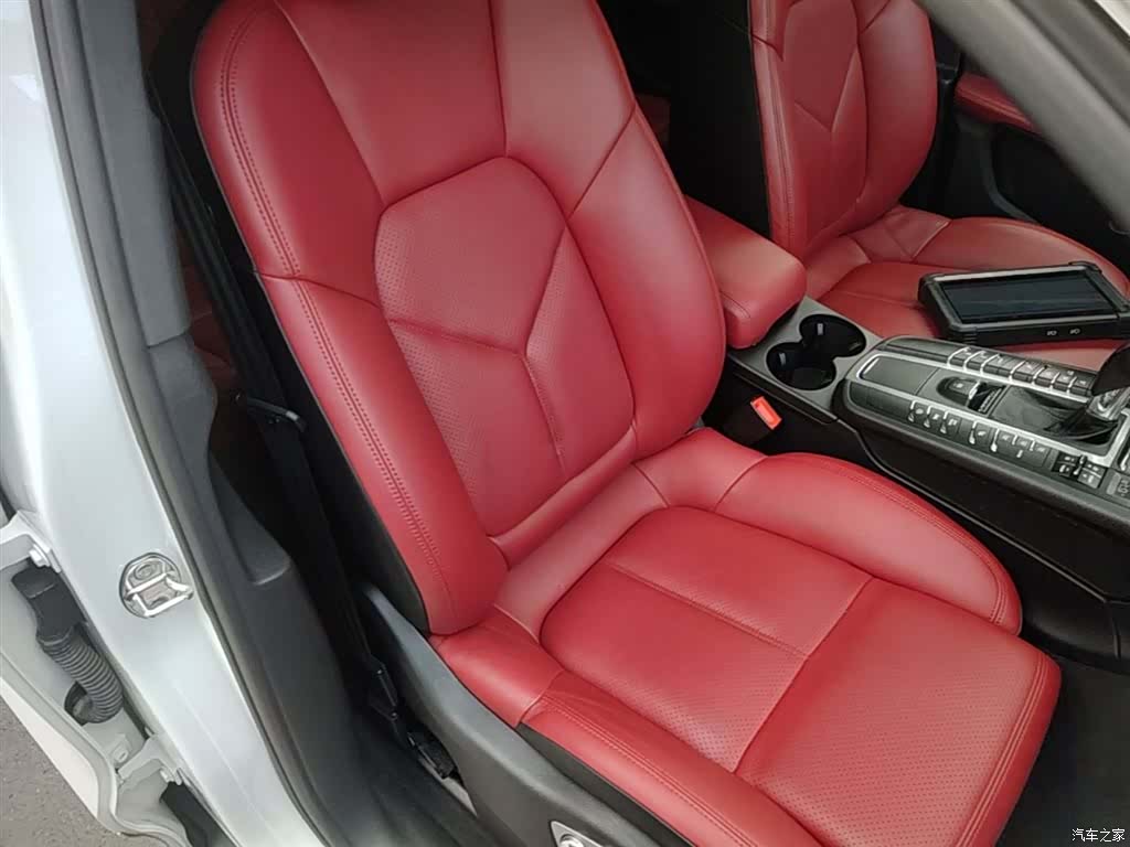 Porsche Macan, 2017 25