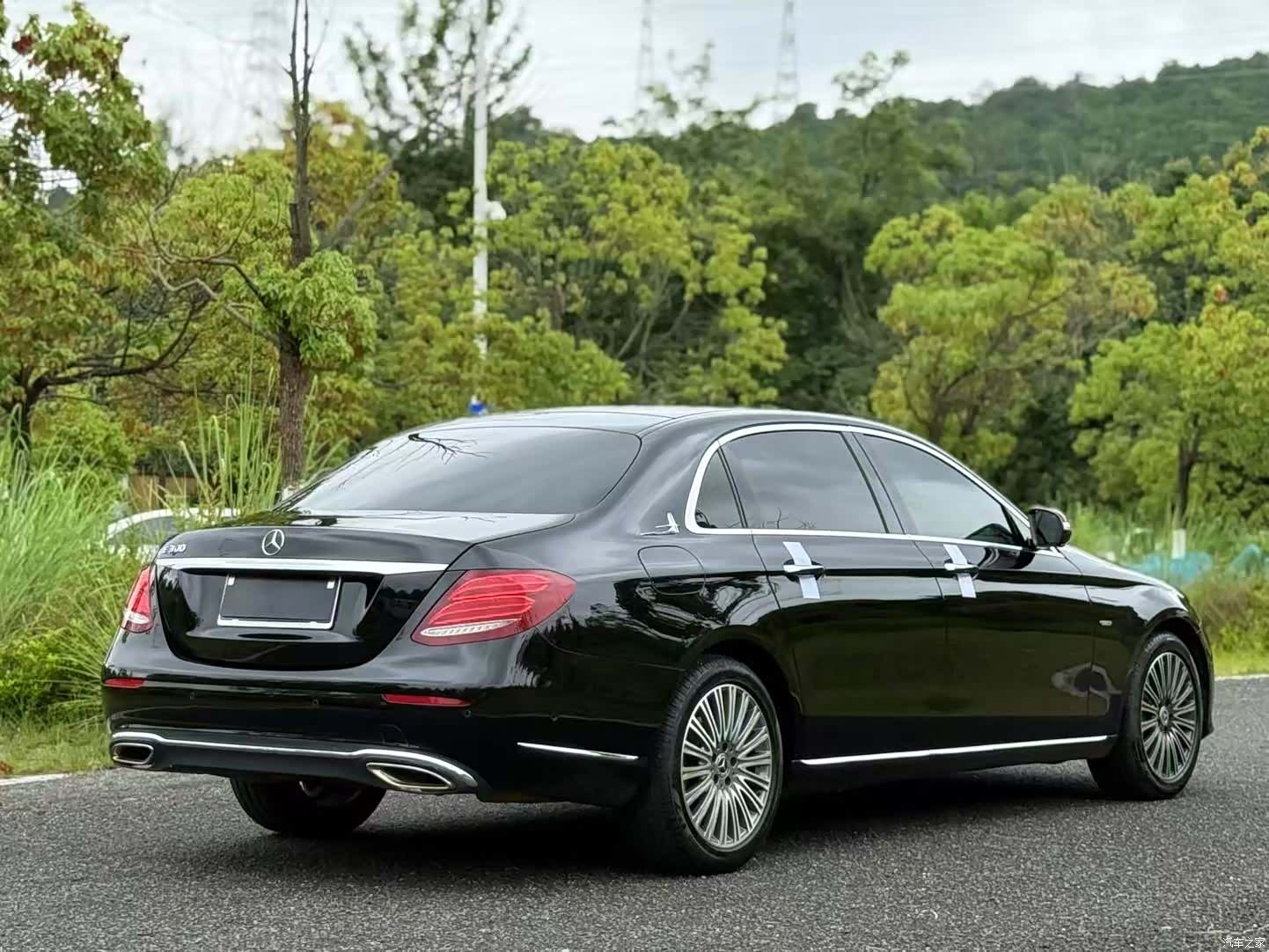 Mercedes-Benz E-Class, 2020 4