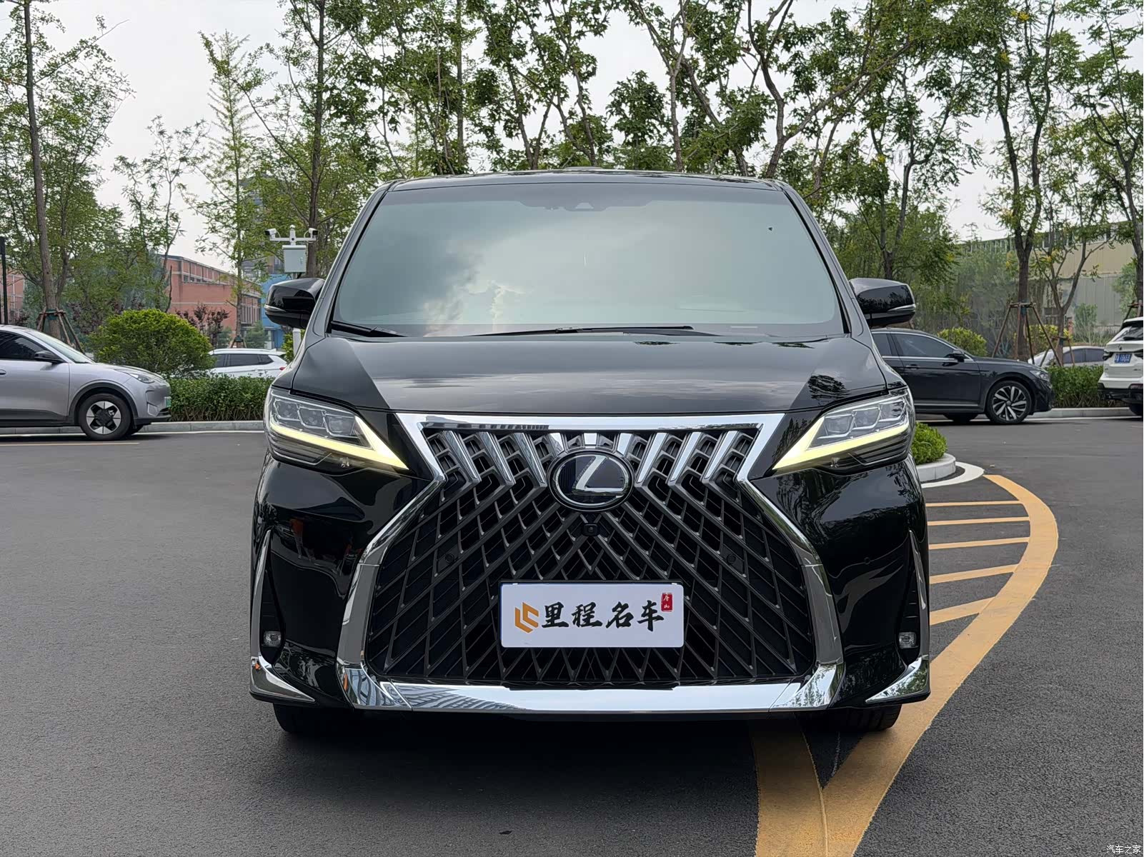 Lexus LM, 2021 2