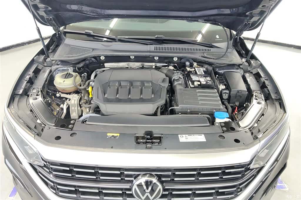 Volkswagen Passat, 2022 10