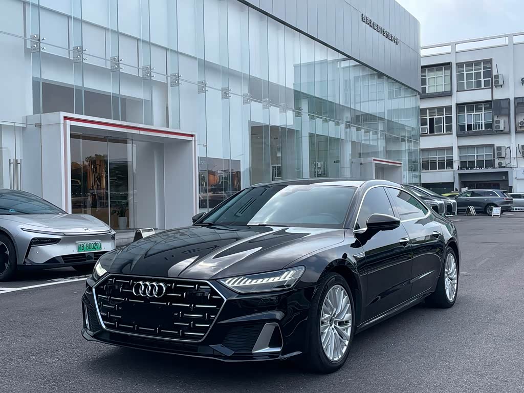 Audi A7L