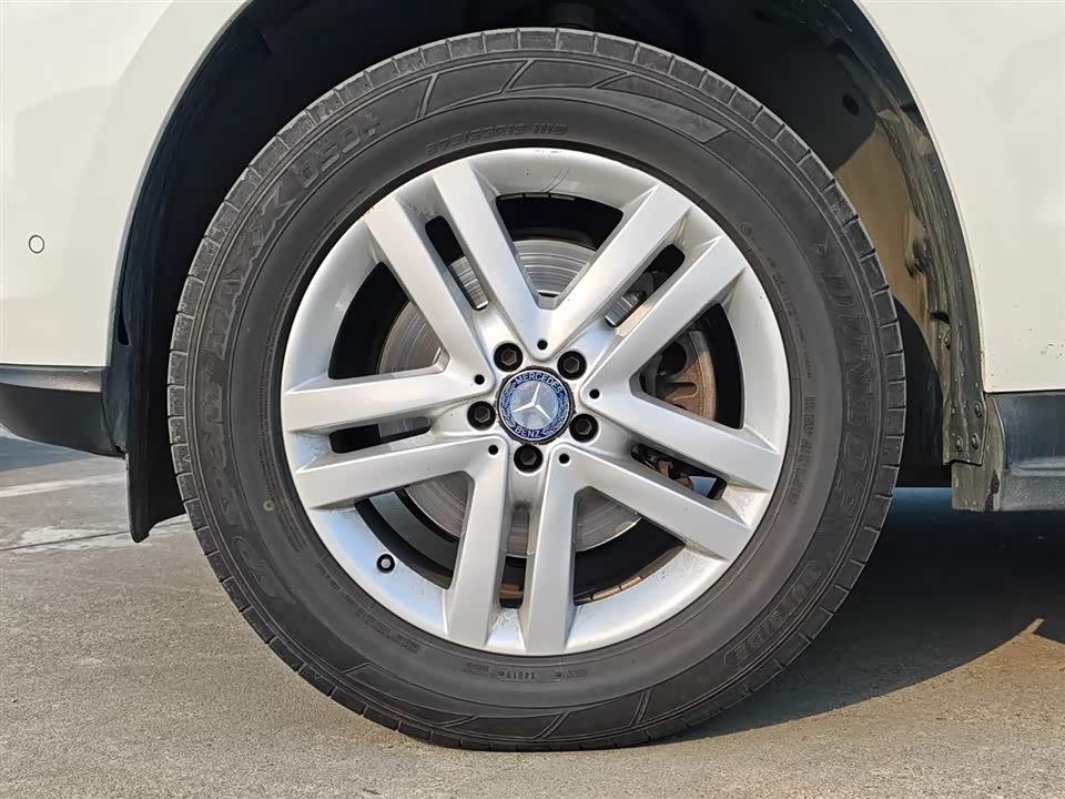 Mercedes-Benz GL grade