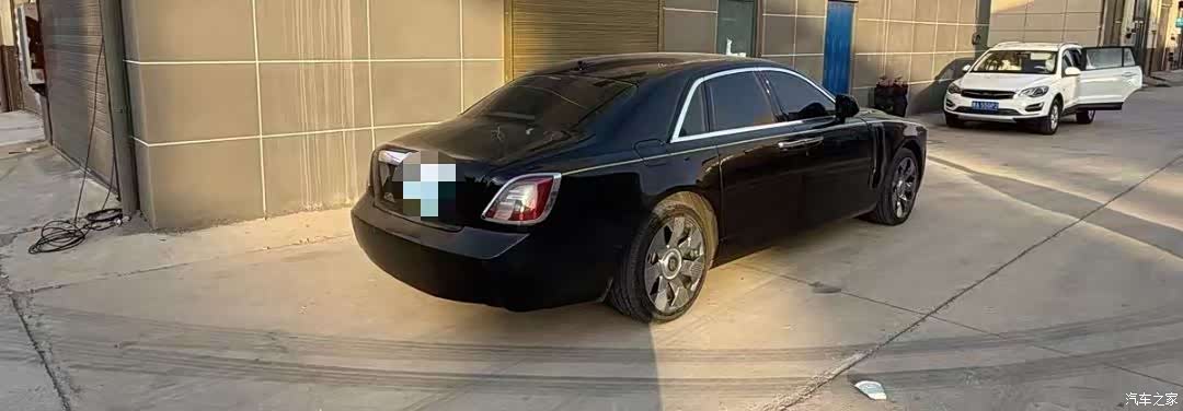 Rolls-Royce Ghost, 2010 4