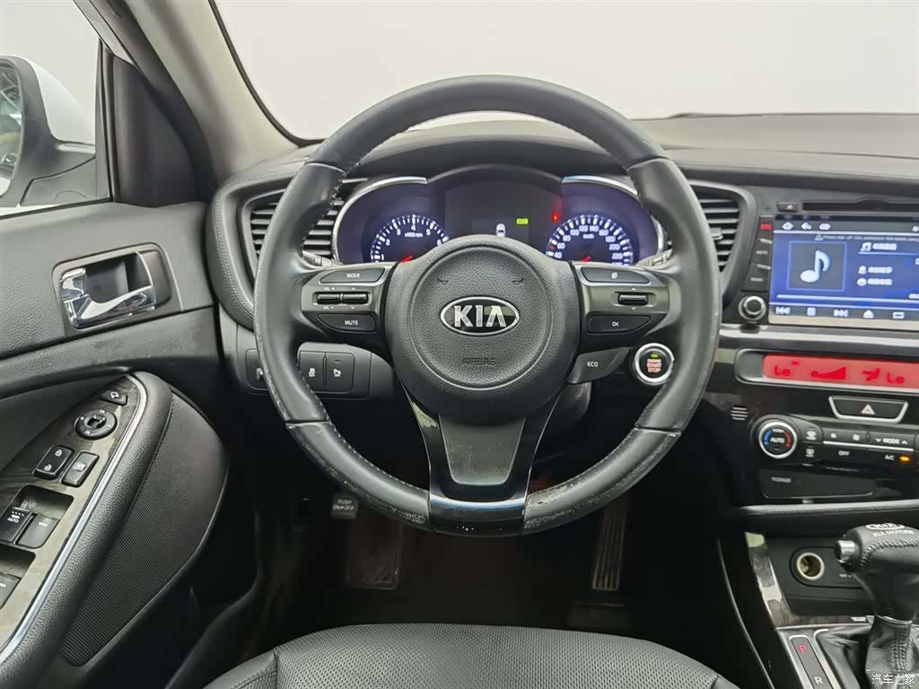 Kia K5, 2015 11