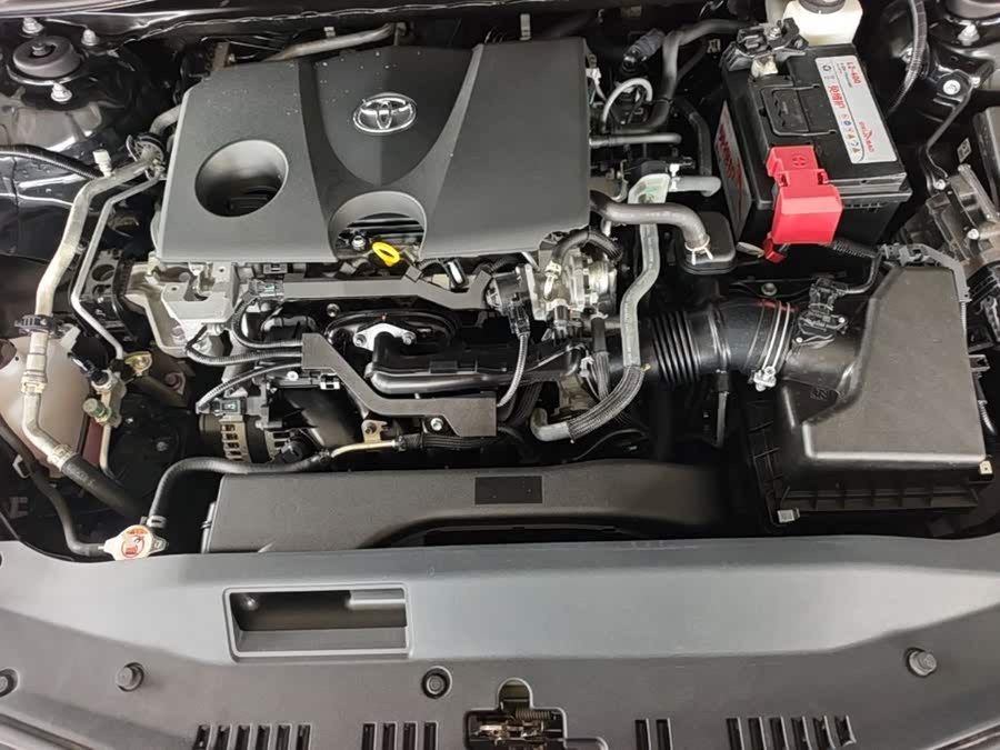 Toyota Camry 2022, фото 20