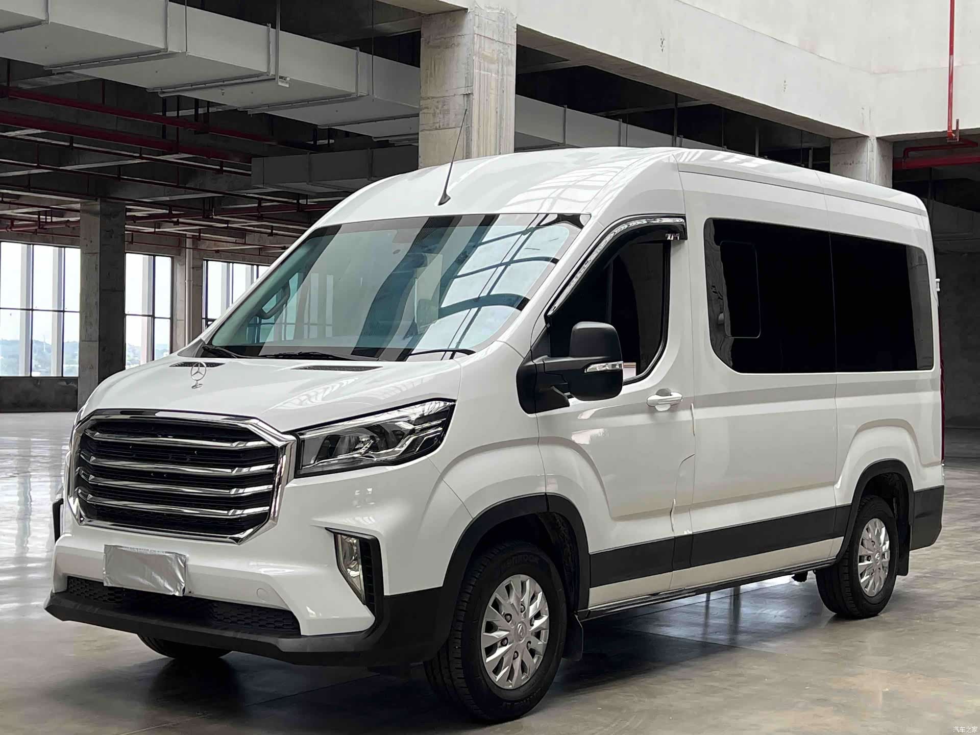 Maxus V90, 2024 1