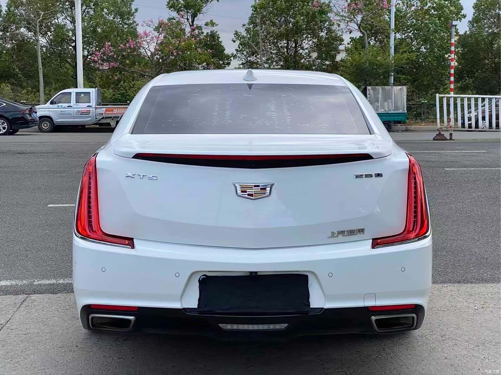 Cadillac XTS, 2018 8
