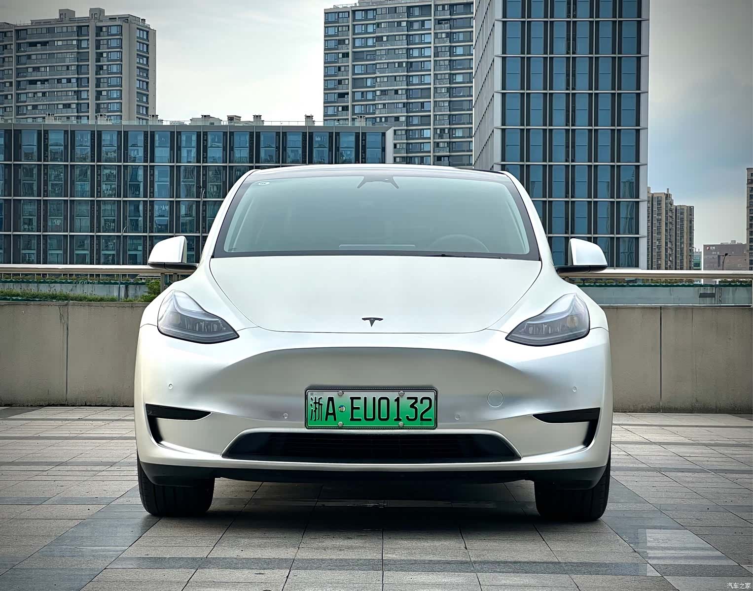 Tesla Model Y, 2023 2