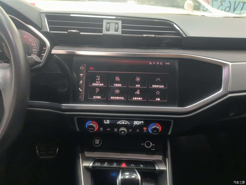 Audi Q3, 2022 13