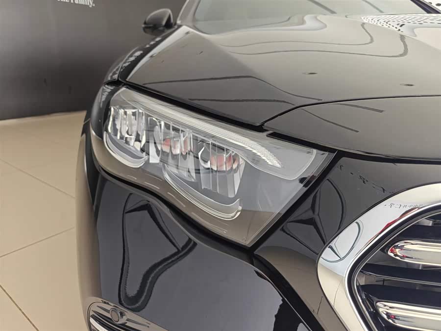 Mercedes-Benz E-Class 2025, фото 4